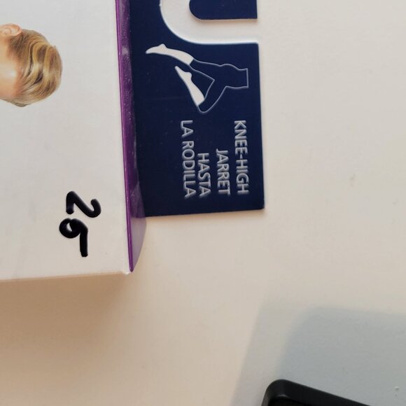 Sigvaris Medical Compression Hosiery / Knee-High / LL / Suntan / 863CLLW36 - Picture 4 of 6